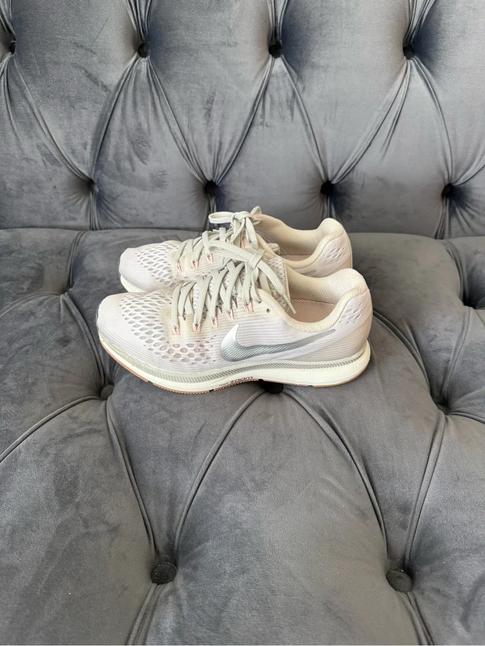 Nike light gray
